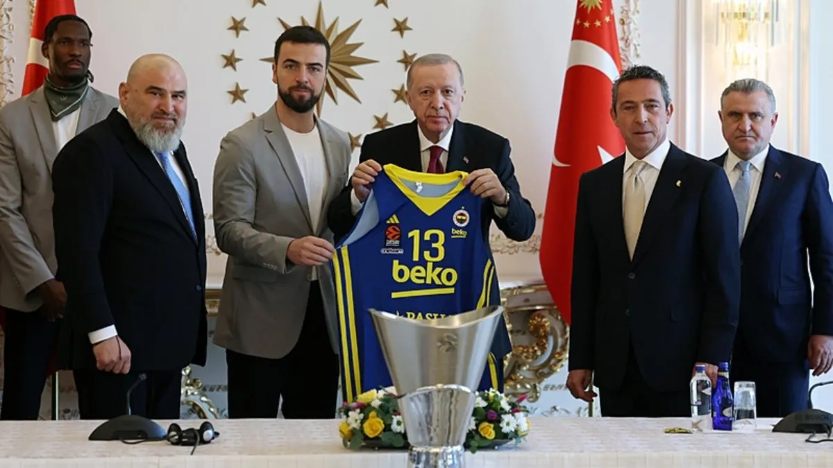 Başkan Erdoğan, EuroLeague şampiyonu Fenerbahçe Beko'yu kabul etti