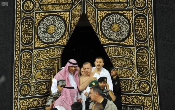 Başkan Recep Tayyip Erdoğan Umre ziyaretini gerçekleştirdi