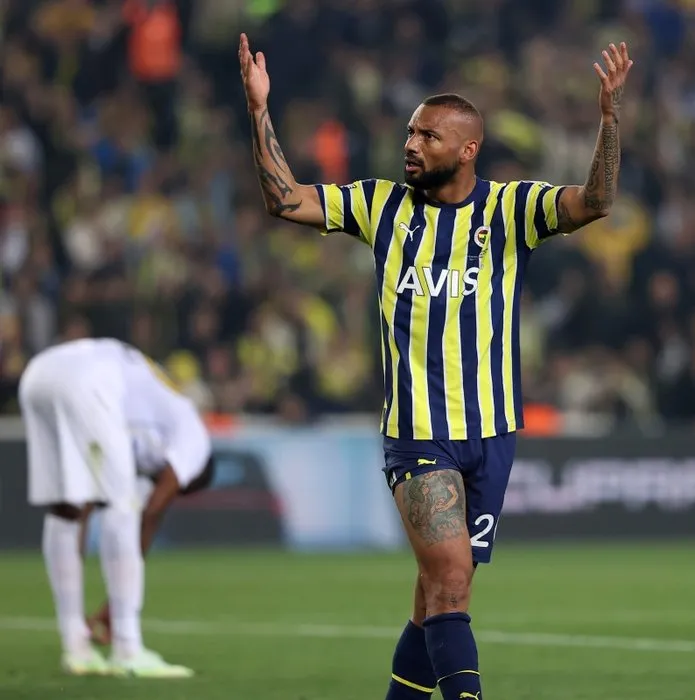 Son dakika haberi: Fenerbahçe’de Jorge Jesus’tan taraftarlara olay hareket! Arda Güler son anda araya girdi...