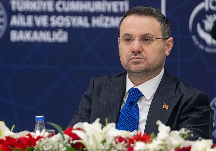son-dakika-bakan-gurlek-duyurdu-8-ilde-haksiz-fiyat-artisi-operasyonu-13-sirkete-denetim-kayyimi-atandi-1781244712747.jpg