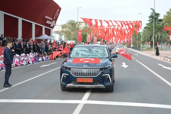 demokrasi-ve-ozgurluk-ruhu-100-yasinda-yasasin-cumhuriyet-1698579587810.jpg
