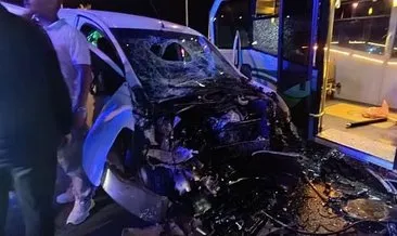 Rize’de minibüs ile hafif ticari araç çarpıştı: 10 kişi yaralandı! #rize