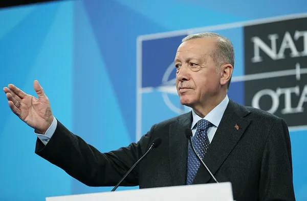 toplantida-dikkat-ceken-anlar-japon-gazeteci-baskan-erdogana-selamunaleykum-1656622721861.jpg Toplantıda dikkat çeken anlar! Japon gazeteciden Başkan Erdoğan'a: Selamünaleyküm