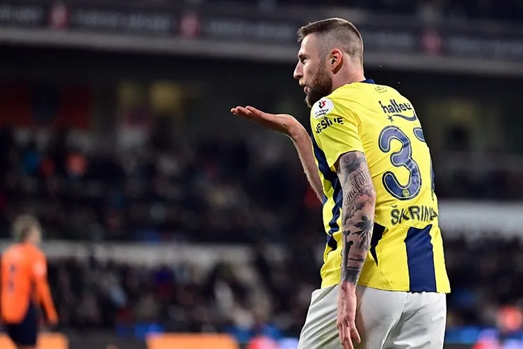 Fenerbahçe’de yoğun tepki! Taraftarlardan istifa çağrısı…