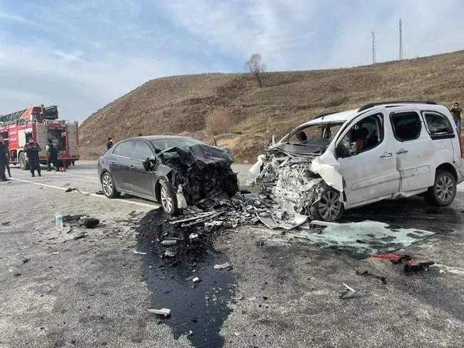 son dakika sivas ta kaza imranli belediye baskani murat acil hayatini kaybetti yaralilar var son dakika yasam haberleri