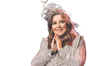 Merve Özbey’den sınav gibi konser