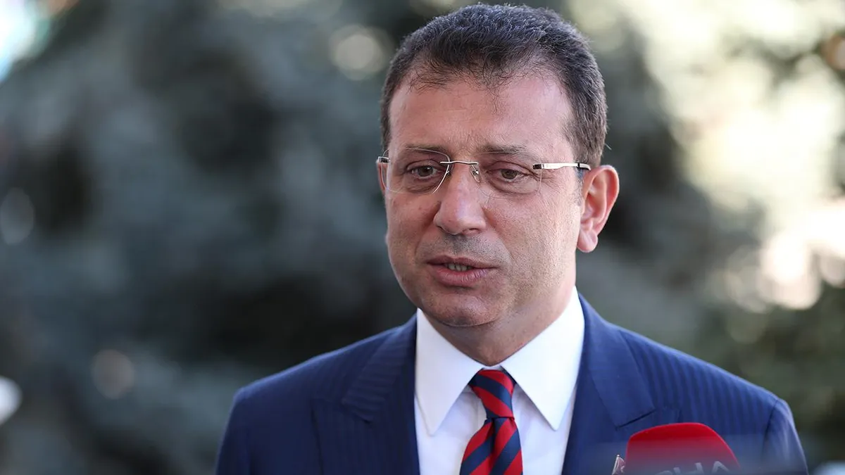 Mahkeme salonunu siyasi şova çevirdi! İmamoğlu itirafçıların beyanlarını umursamadı haber görseli