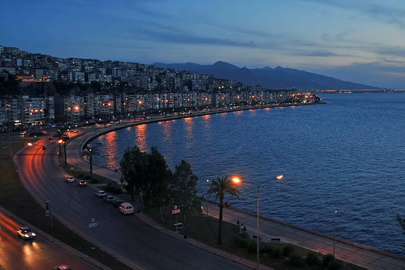 İzmir’de yarın sokağa çıkma yasağı var mı, yok mu? Cumartesi Pazar bu hafta sonu 6-7 Mart 2021 sokağa çıkma yasağı olacak mı?