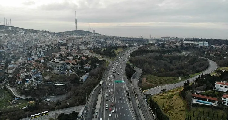 İstanbul trafiğine ’coronavirüs’ etkisi! Korona virüsten etkilenen İstanbul trafiği drone ile havadan görüntülendi