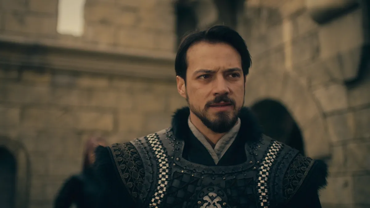 Gemlik Kalesi’nde sıcak temas! Sultan Orhan ve Prenses Asporça karşı karşıya Gemlik Kalesi’nde sıcak temas! Sultan Orhan ve Prenses Asporça karşı karşıya