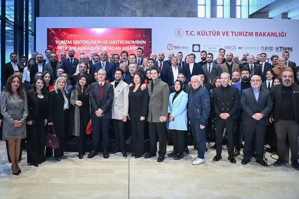 bakan-ersoydan-40-yillik-telif-sorununa-nester-gastronomi-sektorunde-telif-haklari-icin-tarihi-adim-atildi-1741287378793.jpg