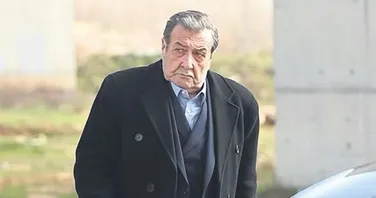 Usta oyuncu bir kez daha ameliyat oldu