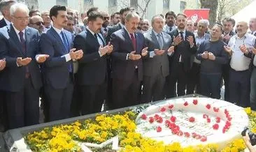 BBP Genel Başkanı Destici, Muhsin Yazıcıoğlu’nun kabrini ziyaret etti