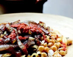 Nohutlu Mercimekli Makarna