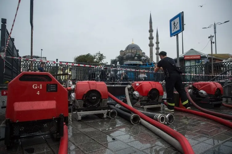 Eminönü'nde selin ardından son durum