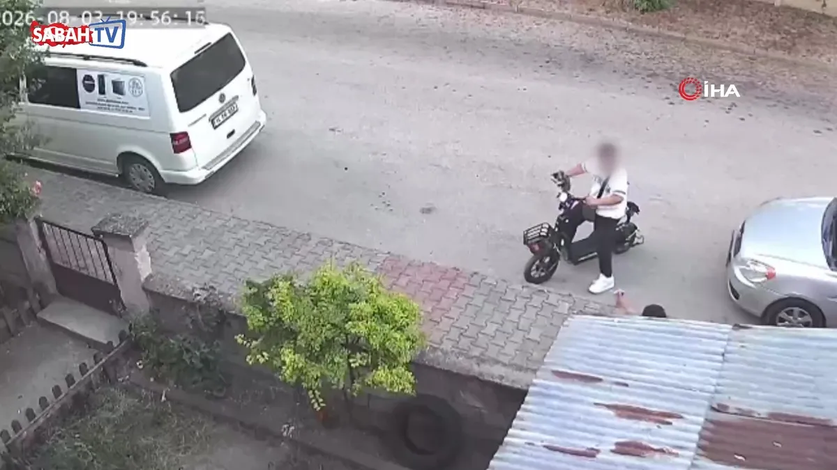 Bolu’da büyük vicdansızlık! Yavru kediyi önce öptü, sonra boğdu: O anlar kamerada videosunu izle Bolu’da büyük vicdansızlık! Yavru kediyi önce öptü, sonra boğdu: O anlar kamerada videosunu izle