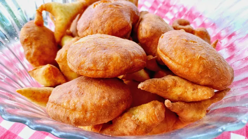 Tek damla yağ çekmiyor! İşte en lezzetli pişi tarifi...