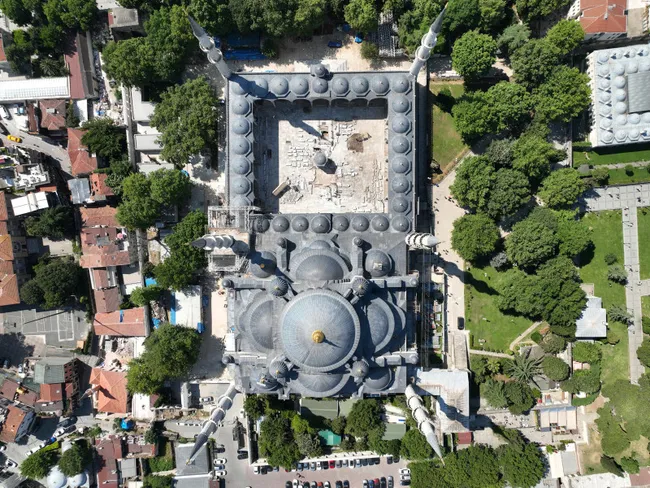 sultanahmet-camisi-restore-ediliyor-1669289164829.jpg