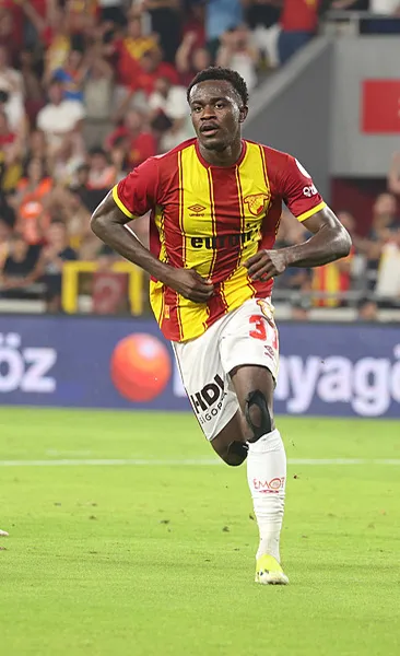 Göztepe Anthony Dennis’i aradı