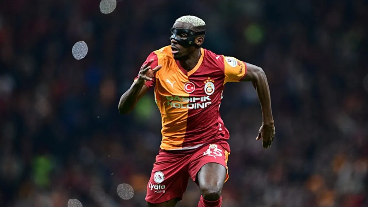 Osimhen 120 milyon TL’lik aracı ile Nijerya’da!