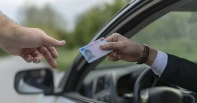 EHLİYET YENİLEME SON TARİHİ BELLİ OLDU! Ehliyet yenileme ücreti ne kadar, hangi evraklar gerekiyor?