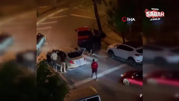 İstanbul’da trafik kavgası kamerada: Önce dövdüler sonra bıçakladılar! | Video