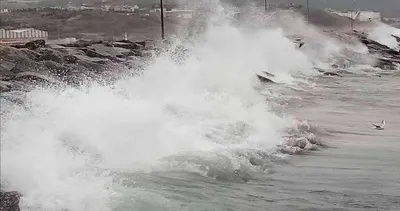 Bandırma’da kuvvetli fırtına