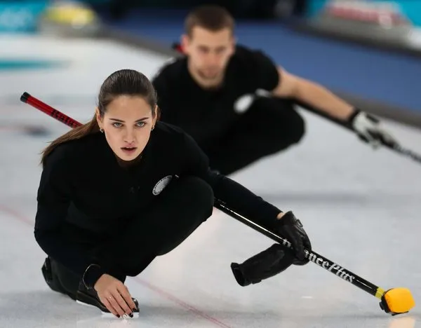 Rus sporcu Anastasia Bryzgalova güzelliği ile büyüledi