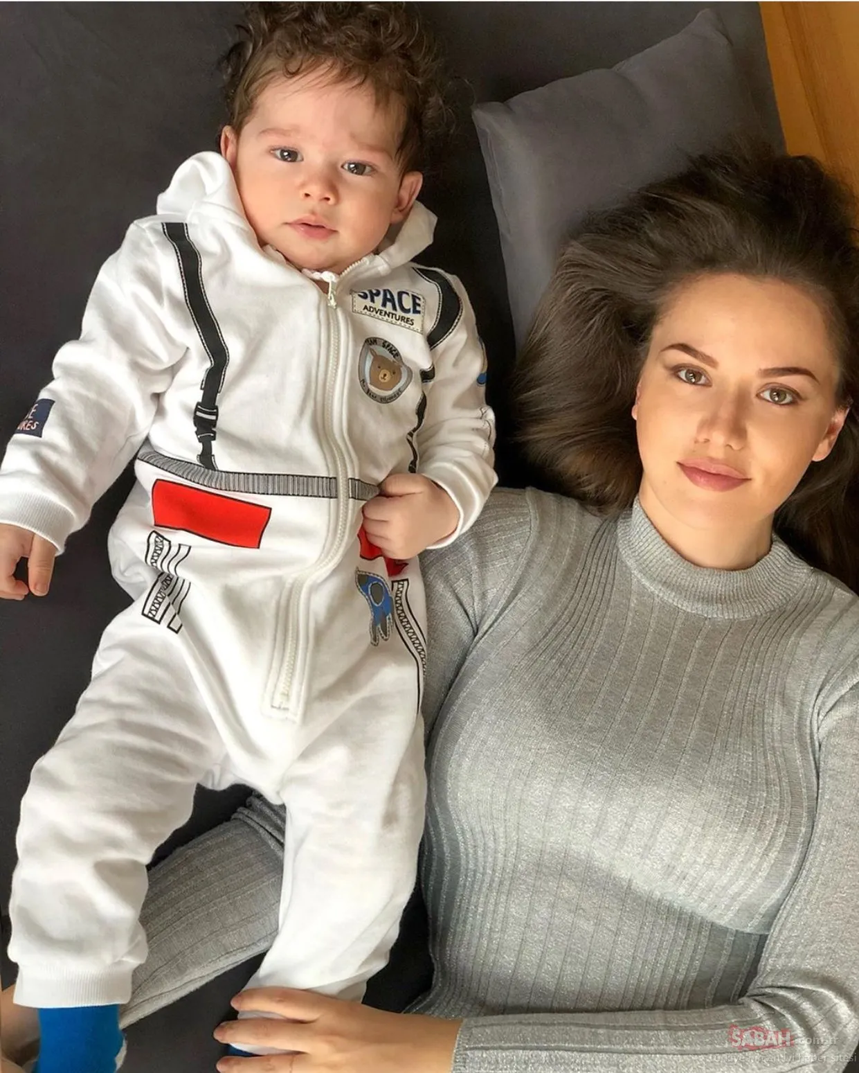 İbrahim Tatlıses�in küçük kızı Elif Ada büyüdü tıpkı babası! İşte