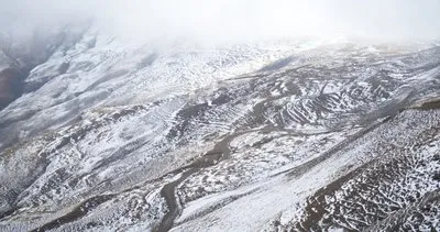 Muş’ta mevsimin ilk karı yağdı #mus