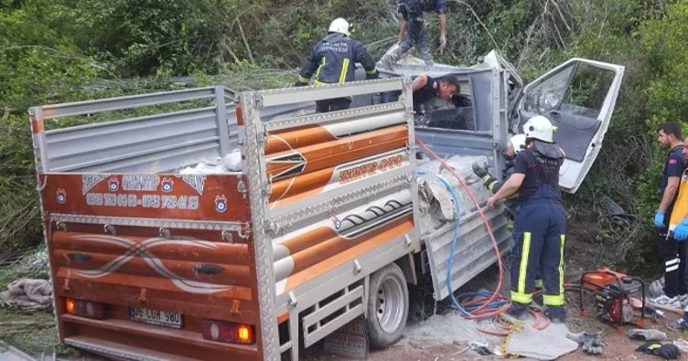Antalya’da feci kaza: 2 ölü, 1 yaralı!
