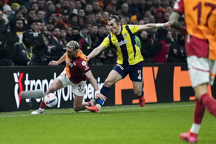 Son dakika haberi: Derbi sonrası flaş eleştiri! Yanlışlarında bu kadar ısrar eden birini görmedim