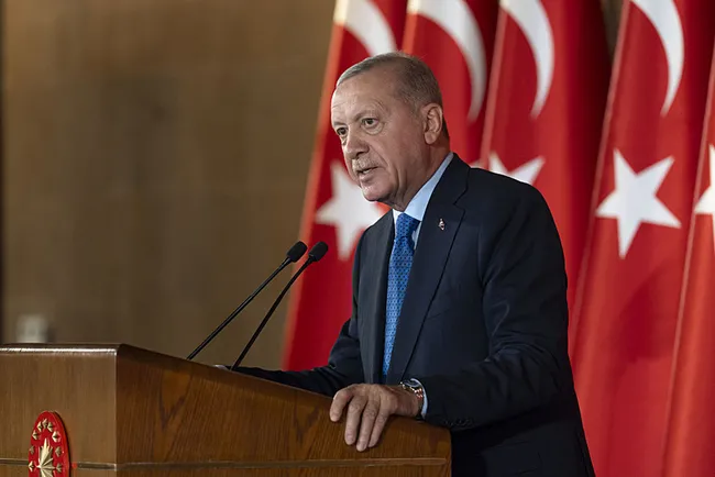 son-dakika-baskan-erdogandan-kabine-toplantisi-sonrasi-onemli-mesajlar-turkiyenin-istikbali-guvence-altindadir-1756141800726.jpeg SON DAKİKA: Başkan Erdoğan: Belediyeleri aile çiftliğine çeviren muhterisler için artık deniz bitmiştir
