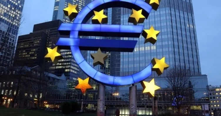 ECB varlık alımlarını en az 500 milyar euro artıracak