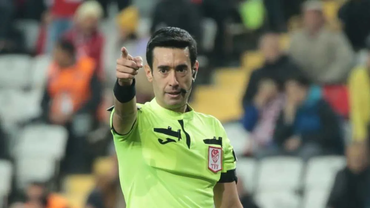 1. Lig maçlarını yöntecek hakemler belli oldu! 1. Lig maçlarını yöntecek hakemler belli oldu!