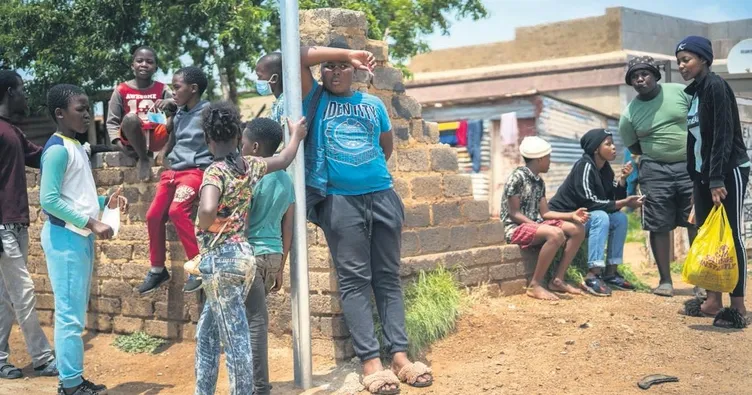 Omicron yayılıyor ama öldürmüyor