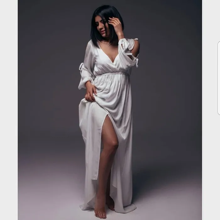 SON DAKİKA... Genç şarkıcı Pelin T. canlı yayın açıp intihara kalkıştı: Adrese giden ekipler şoke eden manzarayla karşılaştı!