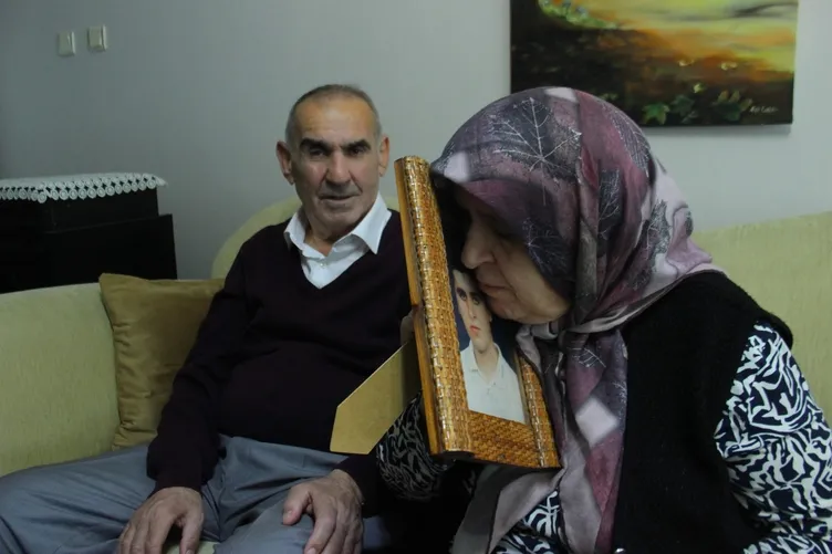 İzmir’de 22 yıllık gizemli olay: Evinin önünden arabaya bindirildi sır oldu!