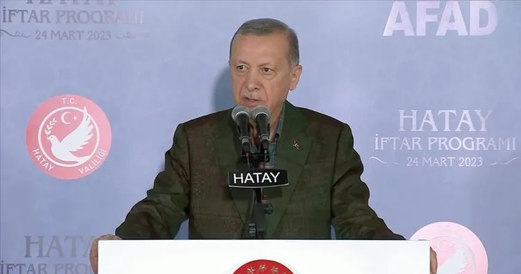 SON DAKİKA | Başkan Erdoğan’dan Hatay’da önemli açıklamalar: Siyasi çıkarlarını düşünenlere milletimiz dersini verecek!