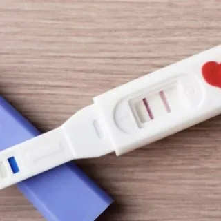 Hamilelik testi: Tek ve çift çizgi ne anlama gelir? Negatif ve pozitif ne demek?