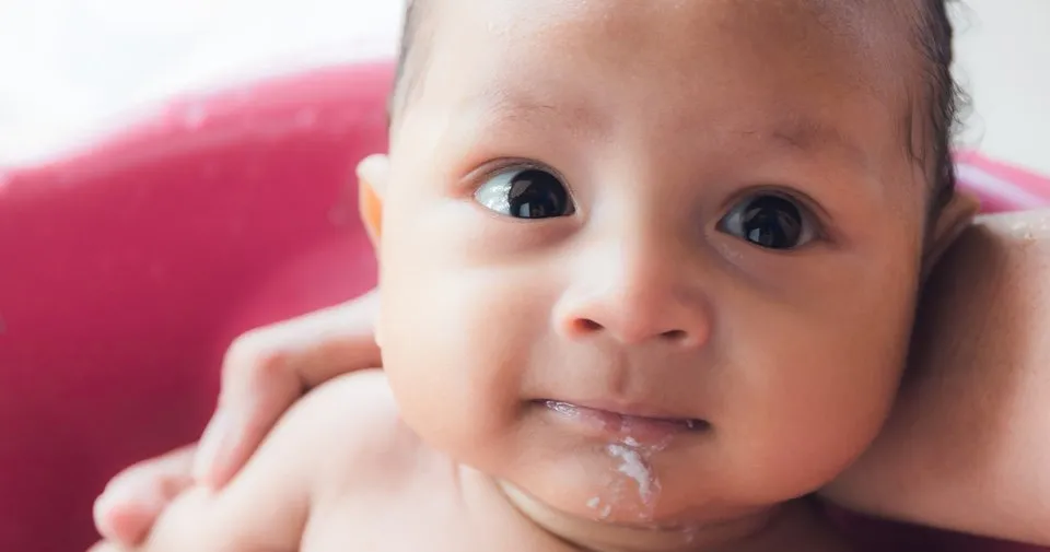Yeni doğan bebeklerde kusmanın nedenleri nelerdir Yeni doğan bebeklerde kusmanın nedenleri nelerdir