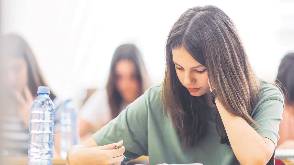 2026 YKS AYT'de Edebiyat Testinin Başarı Sıralamasındaki Önemi