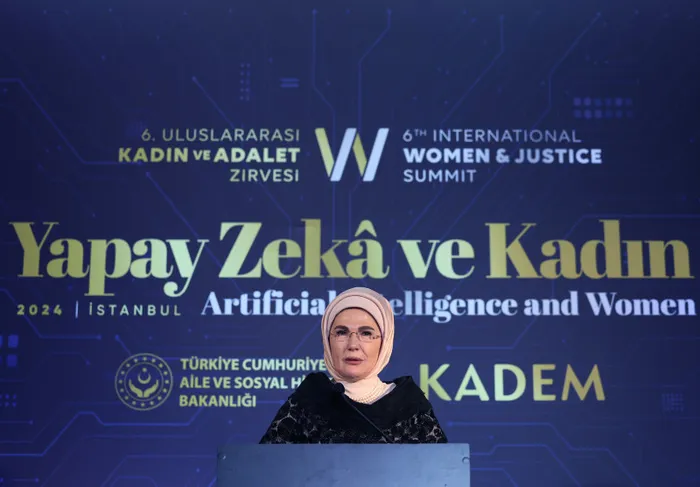 emine-erdogan-6-uluslararasi-kadin-ve-adalet-zirvesinin-resepsiyonuna-katildi-1731139486457.jpg