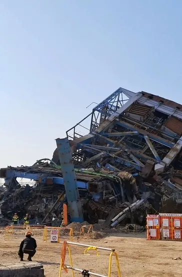 Güney Kore’de elektrik santrali çöktü