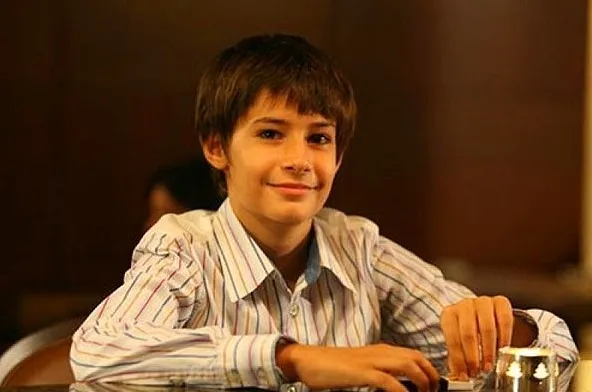 Aşk-ı Memnu’nun Bülent’iydi! Batuhan Karacakaya’nın sevgilisini görenler bir daha baktı