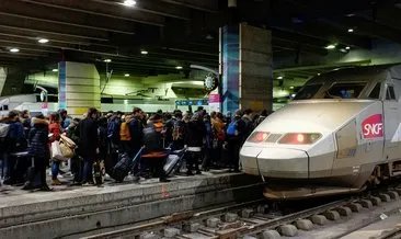 Fransa’da grevler yüzünden demir yolu şirketi 400 milyon avro zararda