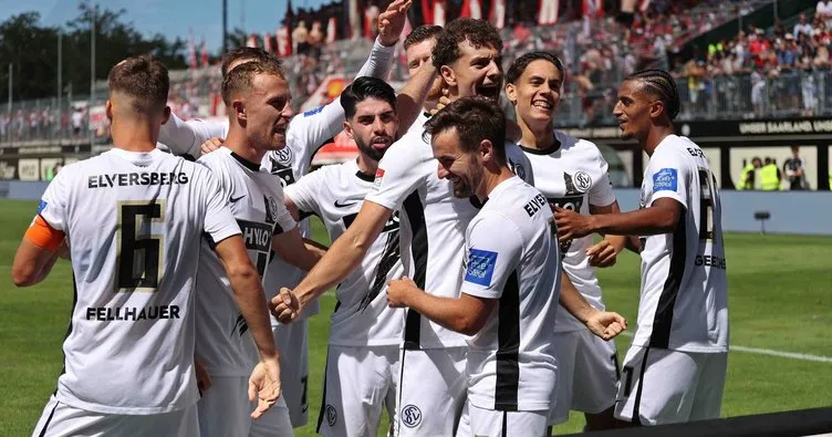 Kasaba takımı Bundesliga’ya yürüyor