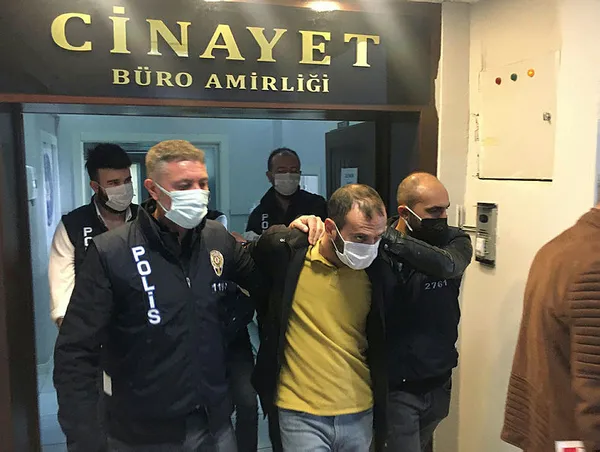 iki-kardesi-oldurup-gomen-zanlilar-hakkinda-yeni-gelisme-evlatlarini-olduren-cani-anne-ve-suc-ortaklari-tutuklandi-1633974587970.jpg İki kardeşi öldürüp gömen zanlılar hakkında yeni gelişme! Evlatlarını öldüren cani anne ve suç ortakları tutuklandı