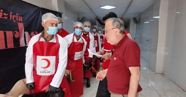 15-temmuz-dernegi-ve-turk-kizilaydan-idlibde-253-sehidimiz-anisina-253-kurban-organizasyonu-1779445126512.jpg