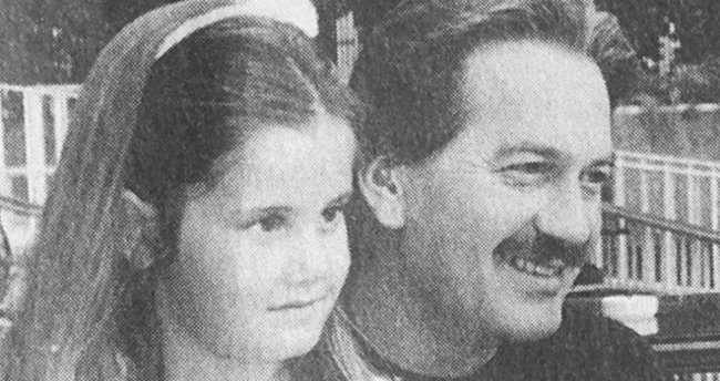 Torununu Gormeye Omru Yetmedi Olumu Ile Sevenlerini Yasa Bogan Ferhan Sensoy Un Kizi Mujgan Ferhan Sensoy Anne Oldu Son Dakika Magazin Haberleri